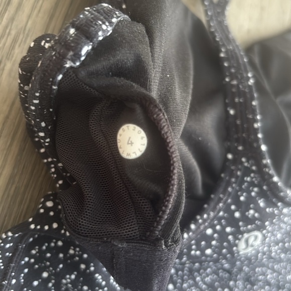 Lululemon | Power Pose Tank *Light Support For A/B Cup Night View White Black - Picture 9 of 10